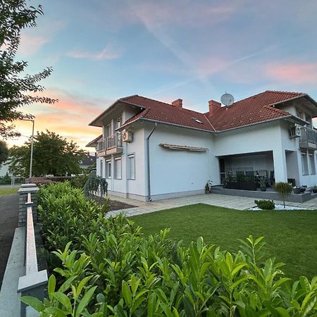 Villa Tara Buek Экстерьер фото